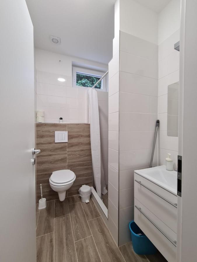Oet Fenyo Apartmanhaz Siófok Exteriör bild
