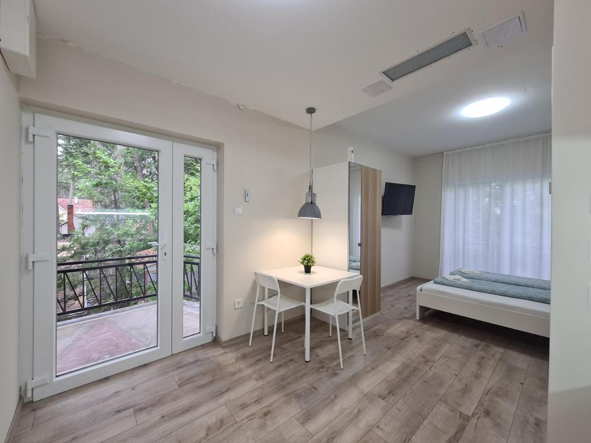 Oet Fenyo Apartmanhaz Siófok Exteriör bild