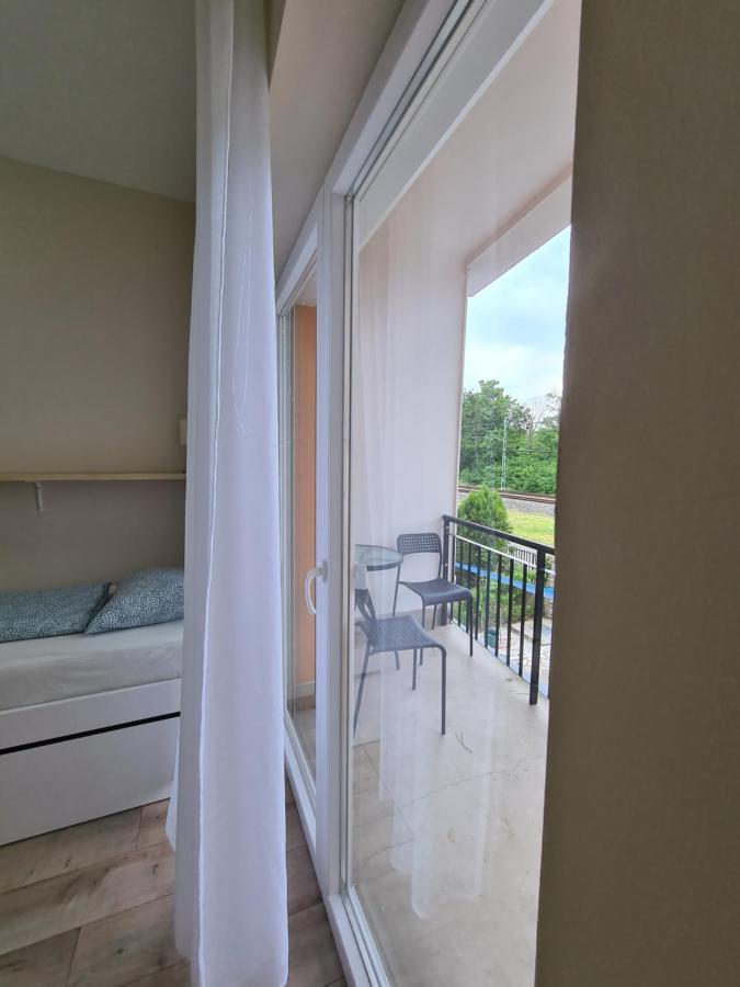 Oet Fenyo Apartmanhaz Siófok Exteriör bild